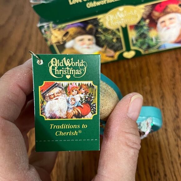 Old World Christmas “Congratulations” Champagne Glasses & confetti Ornament NWT - Picture 3 of 7